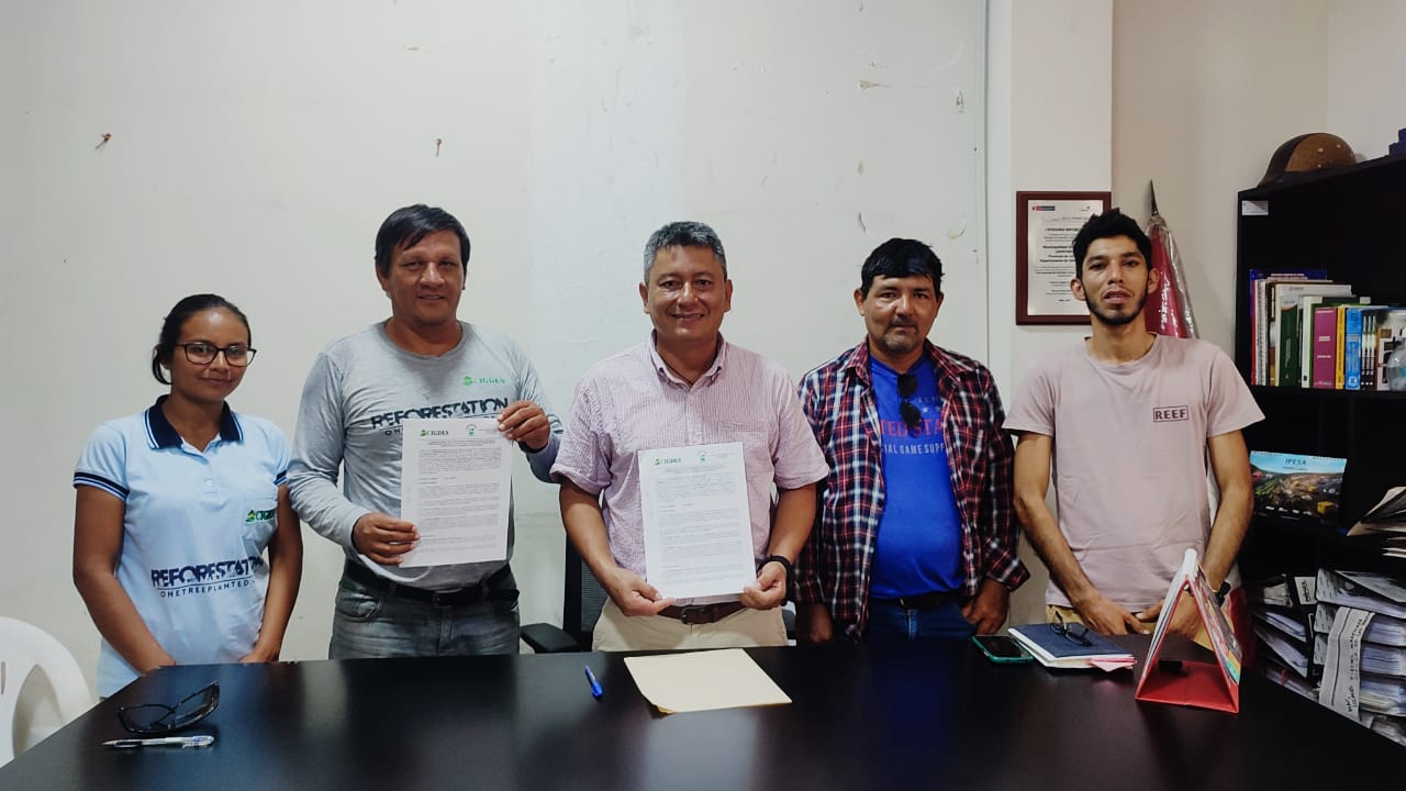Imagen de Firma de convenio de cooperación interinstitucional realizado con la Municipalidad Distrital de Zapatero